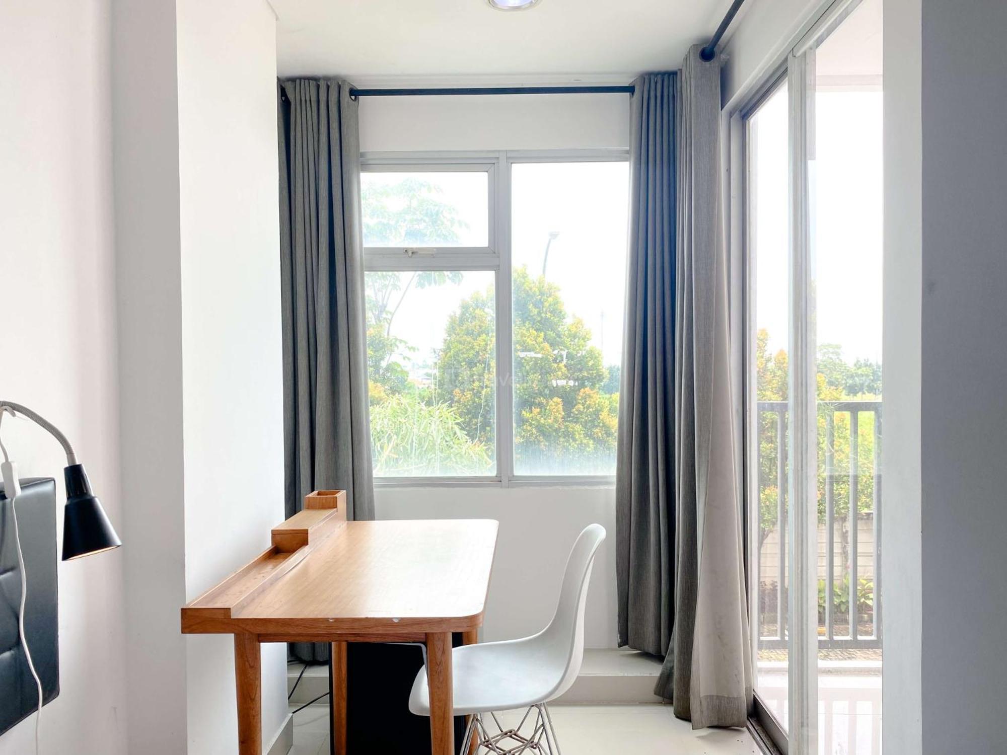 Modern Look And Homey Studio At Enviro Apartment By Travelio Cikarang Eksteriør billede